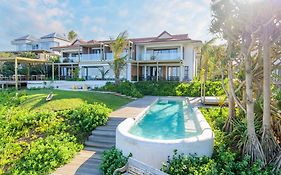 Sala Beach House